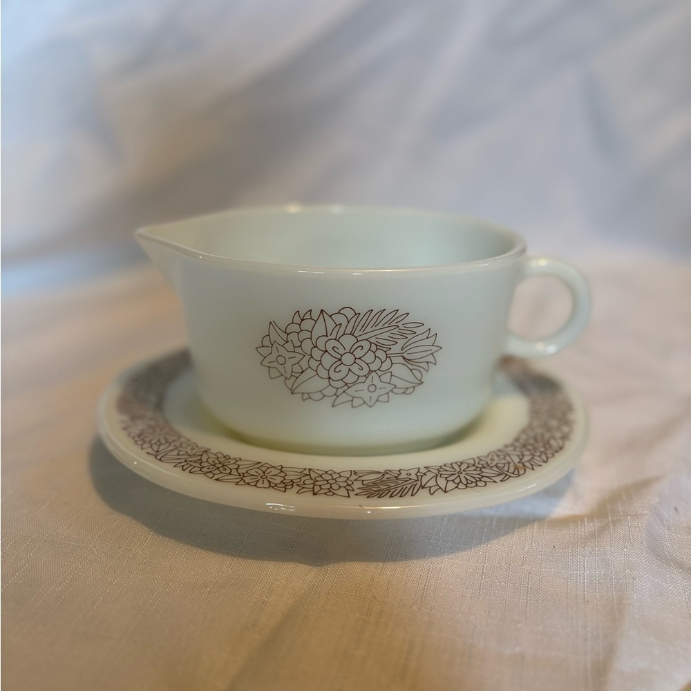 Vintage Pyrex Woodland Gravy Boat